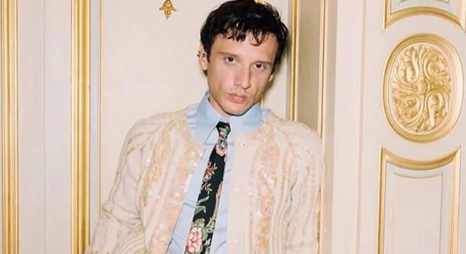 Şarkıcı Edis gözaltına alındı