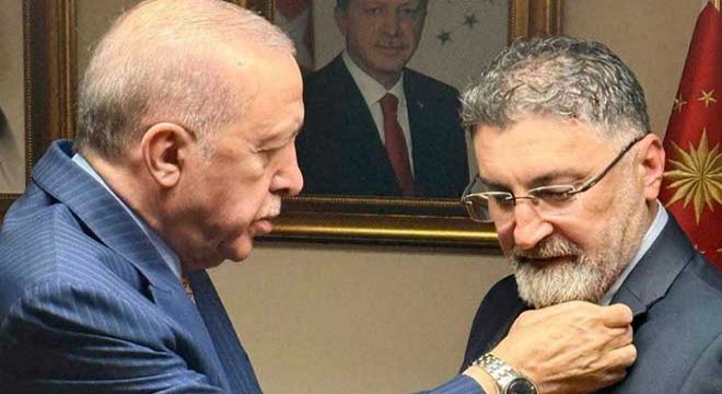 Serik Belediye Başkanı Kumbul AK Parti'ye geçti