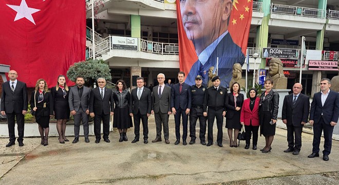 Serik'te Öğretmenler Günü törenle kutlandı