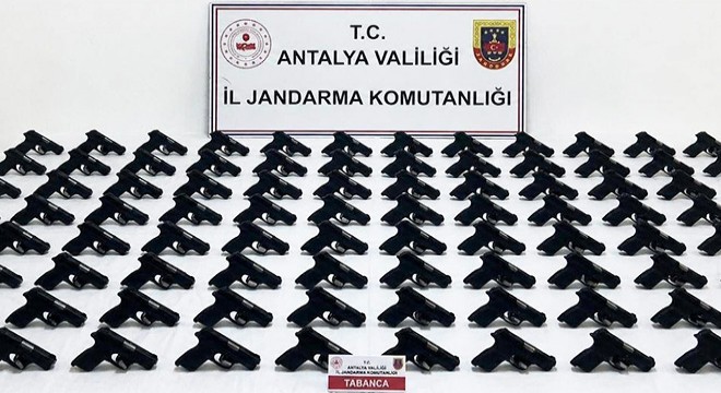 Serik'te ruhsatsız silah operasyonu