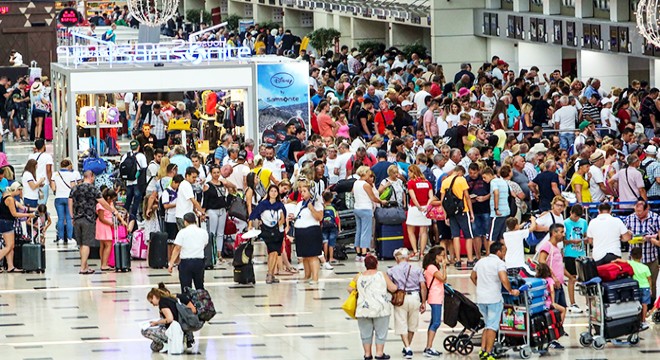 Şubat ayında Antalya Havalimanı 874 bin 813 yolcuyu ağırladı