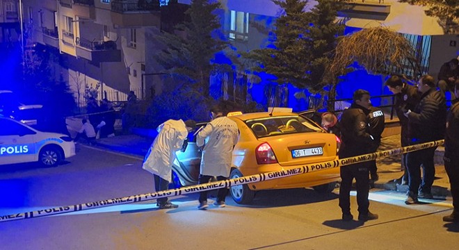 Takside çıkan tartışmada arkadaşını tabanca ile vurdu