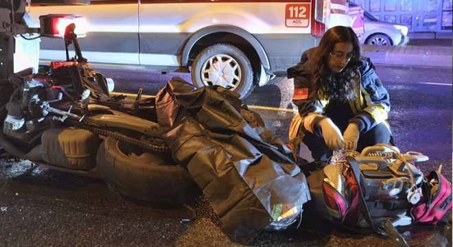 Temizlik aracı ile çarpışan motosikletin sürücüsü hayatını kaybetti