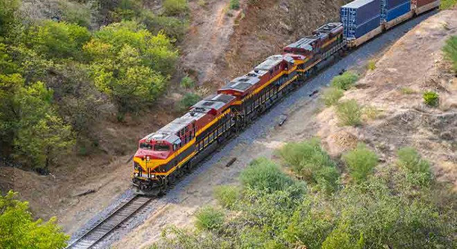 Tren kazası: 13 ölü, 98 yaralı