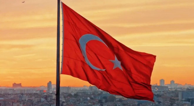 Türk bayrağına saygısızlığa tutuklama