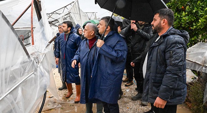 Vali Şahin, Demre ve Kumluca'da zarar gören alanları inceledi