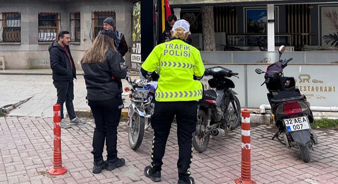 Yalvaç'ta trafik denetimi