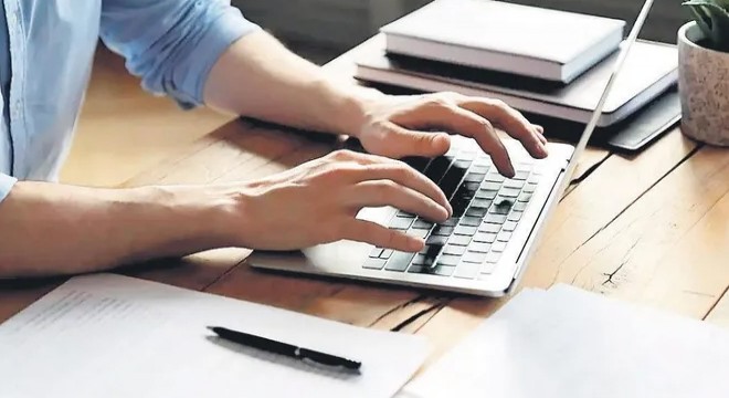 Yapay zekaya tez yazdıran yandı