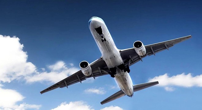 Yolcu Uçağı İniş Sırasında Pistten Çıktı