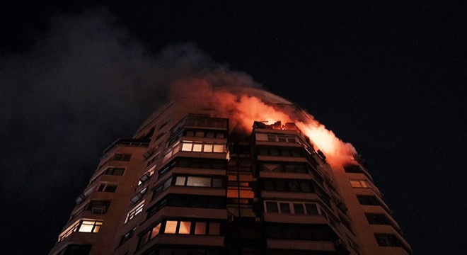 Zelenskiy: Rusya enerji altyapısını vurdu