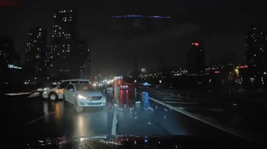 Makas atan sürücünün neden olduğu kaza kamerada